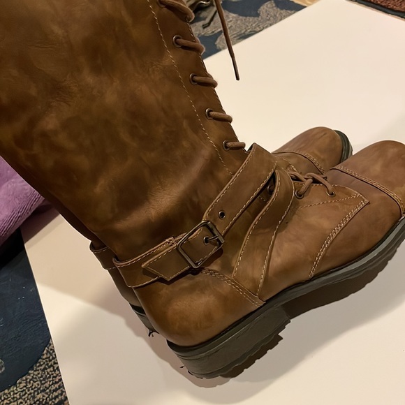 Lace up boots size 5 - Picture 5 of 5